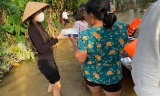 Ca sĩ Thủy Tiên đã kêu gọi được 22 tỷ đồng sau 2 ngày