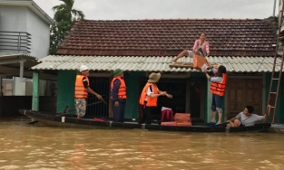 Lên phương án việc dự trữ hàng hóa tại các tỉnh miền Trung 
