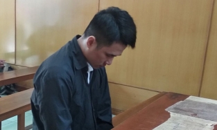 Ngáo đá, tưởng mẹ, dì và bà ngoại là robot nên sát hại