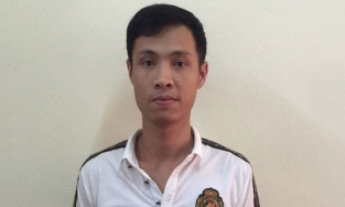 Đưa bạn gái đi nhà nghỉ nhưng không có tiền trả, thanh niên trộm xe máy