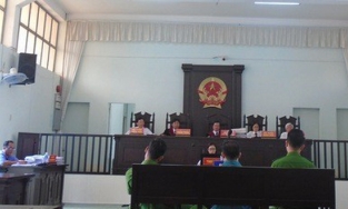 Nhớ lại thù cũ, con rể đổ thuốc sâu xuống giếng sát hại gia đình vợ cũ