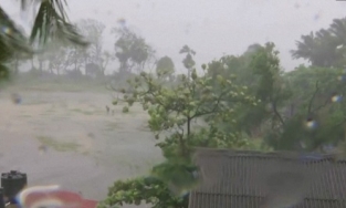 Bão số 10 Goni vô cùng bất định, rất khó dự báo và hết sức nguy hiểm