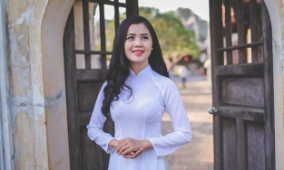 Nhan sắc 'hoa khôi xứ Nghệ' chuẩn vợ hiền dâu đảm của vợ Quế Ngọc Hải