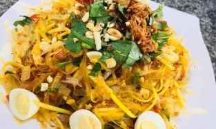 Bịch bánh tráng trộn đại hạ giá trong ngày 11/11 vẫn còn gần 23 triệu đồng