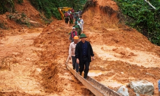 Vụ sạt lở ở thủy điện Rào Trăng 3: Tái triển khai tìm kiếm người mất tích