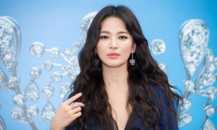 Song Hye Kyo mừng sinh nhật tuổi 40 'độc thân vui vẻ'