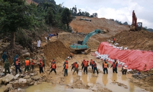 Vụ sạt lở ở Rào Trăng: Tìm thấy thêm 1 thi thể