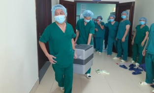 Nam thanh niên hiến tạng cùng lúc hiện diện thân thể mình ở 3 miền đất nước