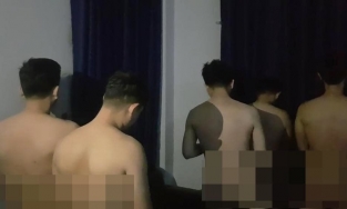 TP.HCM: 33 gã đàn ông khỏa thân, quan hệ đồng tính trong tiệm massage