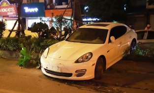 Vụ Porsche gây tai nạn ở Hà Nội: BV Bạch Mai khẳng định không tiếp nhận tài xế đột quỵ nào