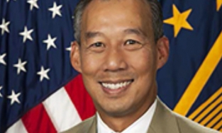 Tân Tổng thống Joe Biden đã bổ nhiệm một người gốc Việt làm quyền bộ trưởng