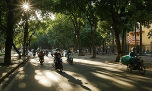 Thời tiết 24/1: Bắc Bộ ngày có nắng ấm, Nam Bộ có mưa trái mùa