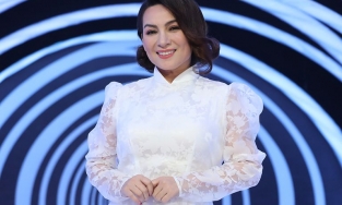 Ca sĩ Phi Nhung giảm 10kg trong 7 tháng nhờ ăn tập đúng cách