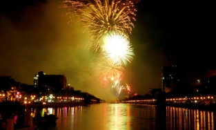 Hải Phòng quyết định dừng bắn pháo hoa tại 12 điểm đêm giao thừa