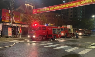 Cứu 6 người, trong đó có một cụ bà 81 tuổi và một cháu bé 6 tháng tuổi trong vụ cháy sáng mùng 4 Tết
