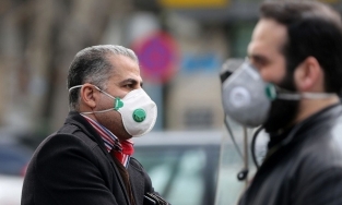 Quốc gia đầu tiên trên thế giới bắt buộc toàn dân phải đeo 2 khẩu trang để ngăn ngừa Covid-19