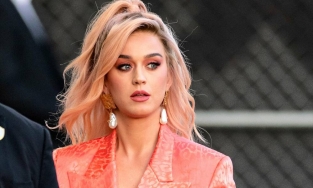 Katy Perry 'phát tướng' hậu sinh con cho chồng cũ Miranda Kerr