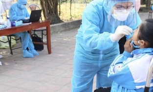 Hai cháu bé ở Cẩm Giàng, Hải Dương nghi dương tính với SARS-CoV-2