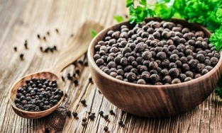 Giá tiêu ngày 13/3: Tiếp tục tăng 2.000 đồng, chạm mốc 70.000 đồng/kg