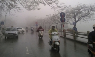 Thời tiết 28/3: Miền Bắc trời vẫn mưa phùn nồm ẩm, trưa chiều nền nhiệt tăng