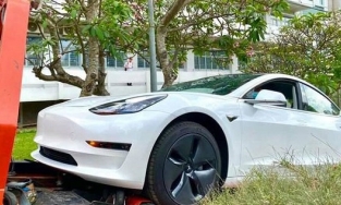 Một trường ĐH tại TP.HCM sắm ô tô gần 20 tỷ về cho sinh viên thực hành