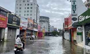 Bắc Bộ có mưa vừa và dông, có nơi mưa to đến rất to, nguy cơ ngập úng, sạt lở đất