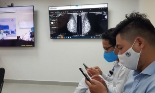 Từ 1/7, người dân đi khám bệnh không còn phải ôm cả xấp phiếu khám cũ