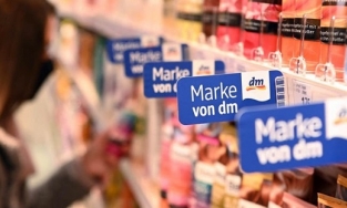 Nhờ thừa kế từ bố, thanh niên bỗng trở thành tỷ phú trẻ nhất thế giới khi mới 18 tuổi