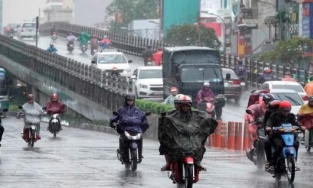 Năm nay miền Nam đón mùa mưa sớm hơn mọi năm