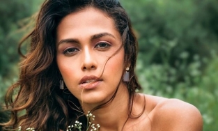 Đại diện Ấn Độ đứng trước nguy cơ không thể đến Mỹ thi Miss Universe vì mắc Covid-19