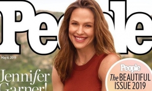 Minh tinh đẹp nhất thế giới năm 2019 tiết lộ cách giữ gìn nhan sắc 