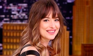 Diễn viên ‘50 sắc thái’ Dakota Johnson tham gia phim chuyển thể từ tiểu thuyết của Jane Austen