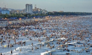 Bộ VHTTDL đề nghị hạn chế tập trung đông người dịp nghỉ lễ 30/4-1/5