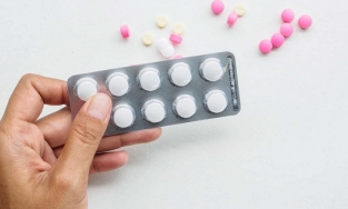 Sau khi uống thuốc tẩy giun, 9 học sinh nhập viện 