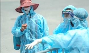 Bác sĩ Bệnh viện Phổi Trung ương dương tính với nCoV