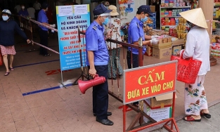 UBND tỉnh Bắc Ninh phát thẻ cho mỗi gia đình đi chợ với tần suất 3 ngày một lần