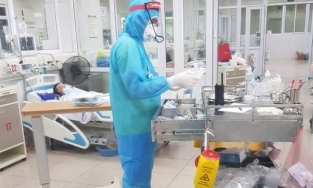 Bộ Y tế gỡ cách ly, lãnh đạo Bệnh viện Nhiệt đới quyết định gia hạn thêm 2 tuần