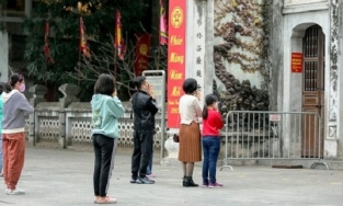 Hà Nội tạm dừng các hoạt động tôn giáo, tín ngưỡng tập trung