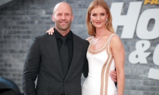 Bán nhà ở Mỹ, 'người vận chuyển' Jason Statham về Anh sống cùng vợ đẹp