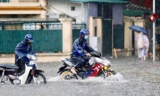 Bão số 2 đã đi vào ven biển các tỉnh từ Thái Bình đến Thanh Hóa