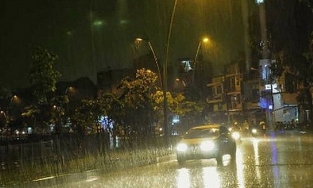 Từ 4-11/7: Khu vực Hà Nội trời có mưa vừa, mưa to có nơi mưa rất to kèm dông