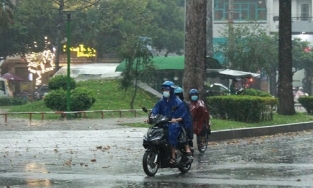 TP.HCM mưa dông kéo dài liên tục từ nay đến 9/7