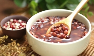 Ngày Thất tịch 7/7 là gì? Vì sao trong ngày Thất tịch các bạn trẻ đua nhau ăn đậu đỏ?