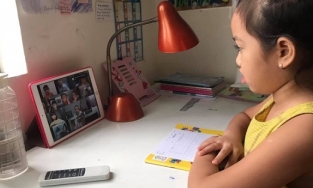 Sở GD-ĐT TPHCM ưu tiên cho học sinh lớp 1 học trực tiếp trong mọi phương án