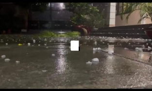 Vào tháng 8 có mưa đá ở TP.HCM là bất thường