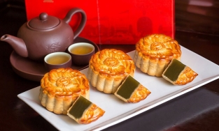 1 cái bánh trung thu bao nhiêu calo?