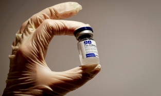 Việt Nam sản xuất thành công lô vaccine Sputnik V đầu tiên