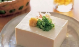 Đậu phụ bao nhiêu calo? Ăn đậu phụ có béo không?