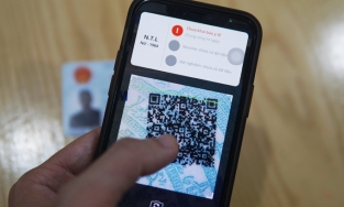 Người không có smartphone quét mã QR thế nào?