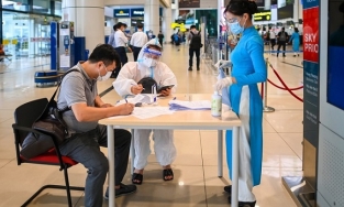 Hà Nội: Người bay từ TP.HCM ra Hà Nội không phải cách ly tập trung 7 ngày